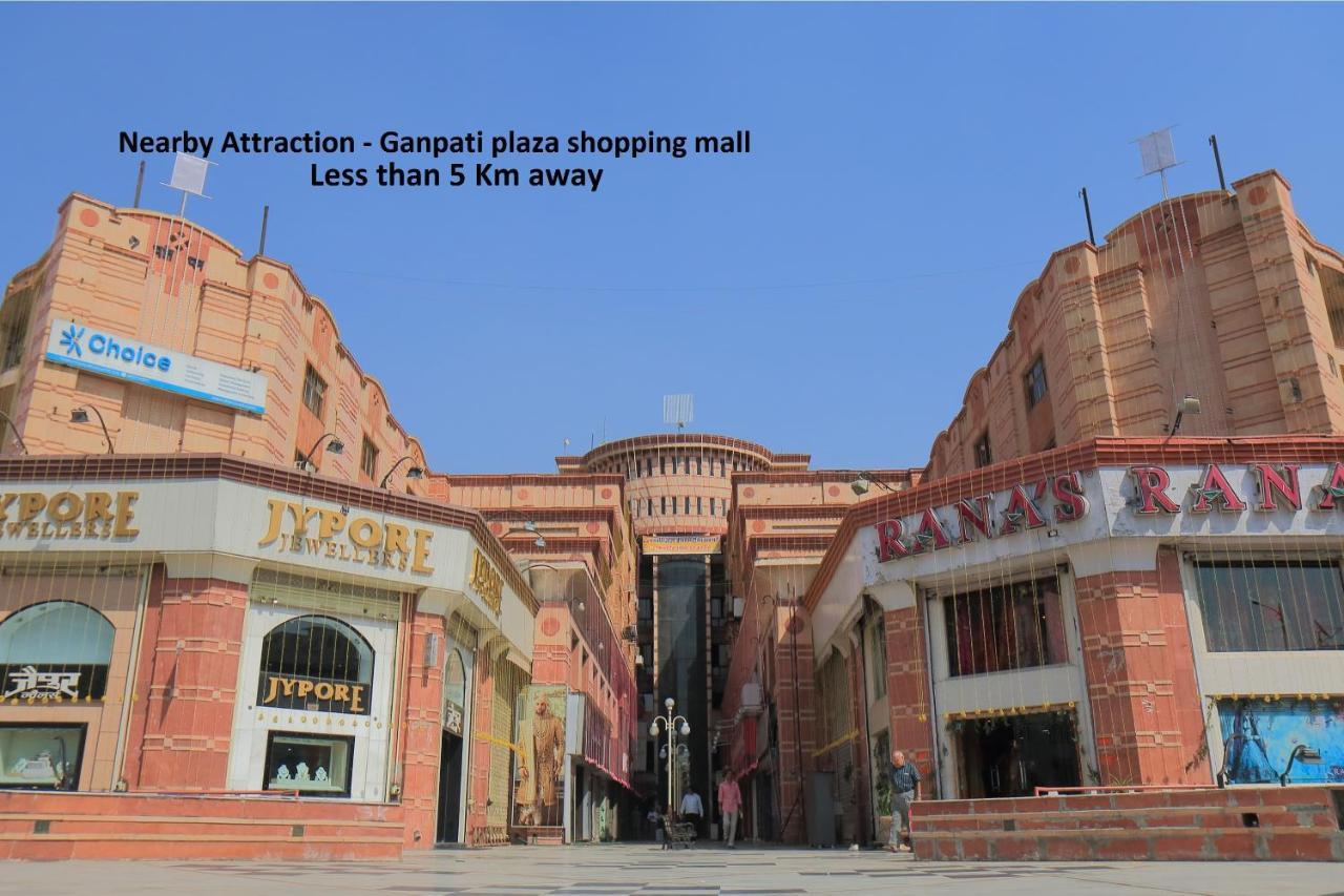 Aapnni Hotel Jaipur Luaran gambar
