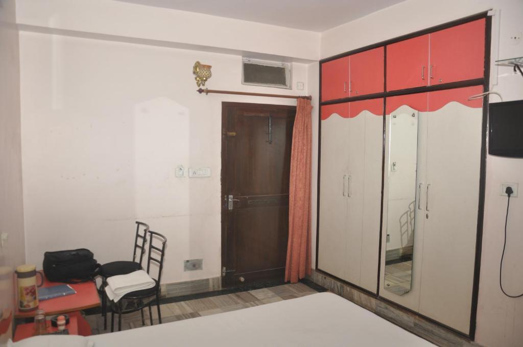 Aapnni Hotel Jaipur Bilik gambar
